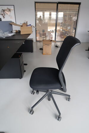 Kontorstol VITRA ID Mesh af Antonio Citterio