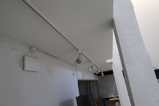 Skinne med 5 stk. LED-spots SUNFLUX 35W Track Light