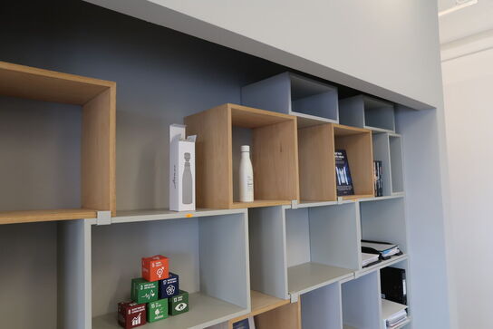 Reolsystem MUUTO Stacked uden indhold