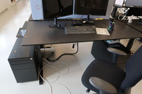 El. hæve/sænke skrivebord uden indhold med skuffemodul