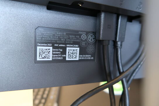 2 stk. computerskærme DELL, tastatur, mus