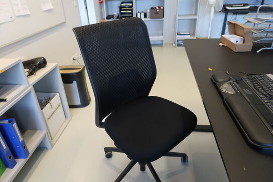 Kontorstol VITRA ID Mesh af Antonio Citterio