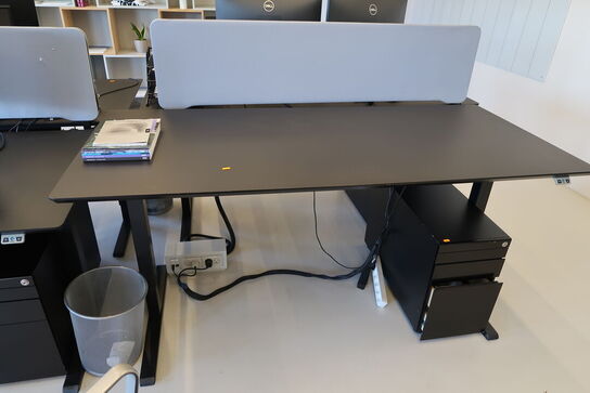 El. hæve/sænke skrivebord uden indhold med skuffemodul