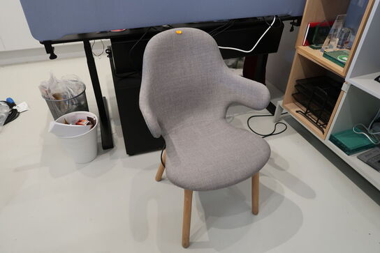 Mødestol &TRADITION Catch JH1