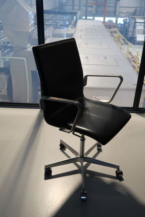 Kontorstol OXFORD lav ryg af Arne Jacobsen