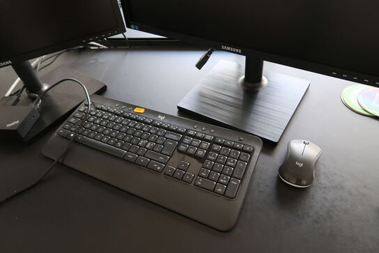 2 stk. computerskærme SAMSUNG S24E450B, dockingstation LENOVO Thinkpad, tastatur og mus