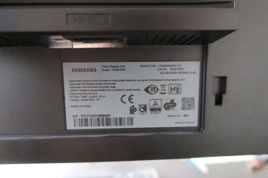 Computerskærm SAMSUNG S24E450, dockingstation DELL, tastatur, webcam