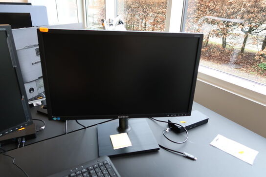 2 stk. computerskærme SAMSUNG S24E450, dockingstation DELL, tastatur, mus