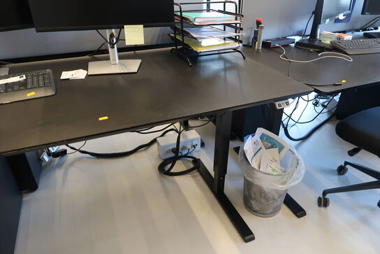 El. hæve/sænke skrivebord uden indhold med skuffemodul