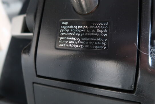 Kontorstol VITRA ID Mesh af Antonio Citterio