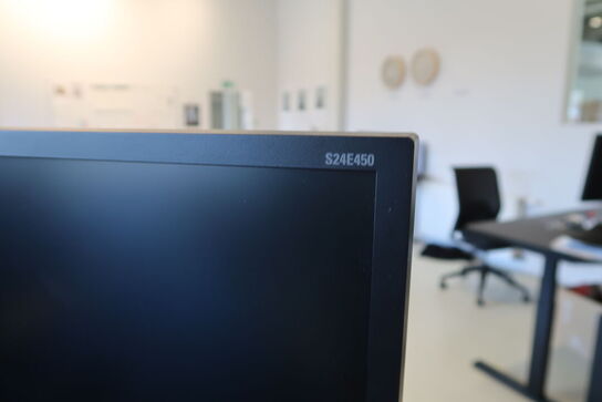 2 stk. computerskærme SAMSUNG S24E450B, dockingstation LENOVO Thinkpad, tastatur og mus