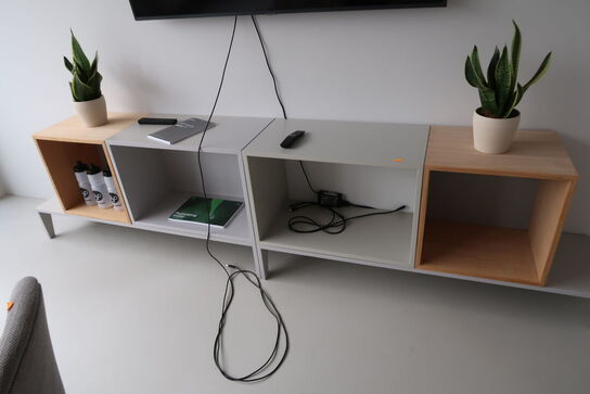 Reolsystem MUUTO Stacked uden indhold