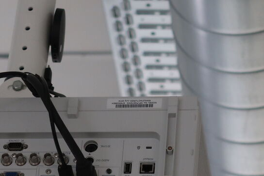 Projektor NEC PA672W