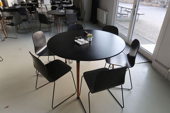 Mødebord med 6 stk. mødestole