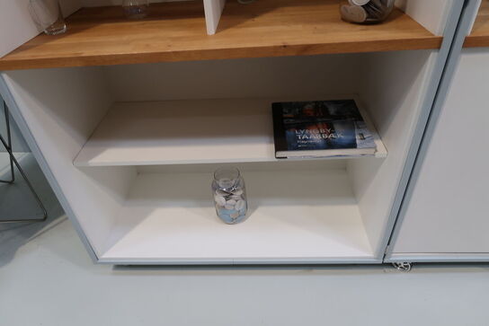 2 stk. sammenfoldelige køkkenmoduler på hjul, med vanddispenser, tappehaner m.m.