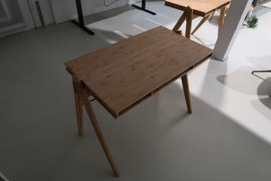 2 stk. skriveborde WE DO WOOD