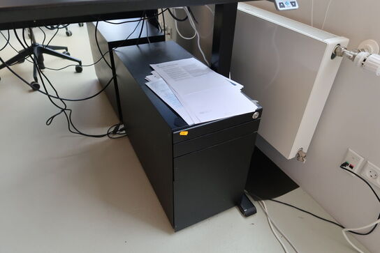 El. hæve/sænke skrivebord uden indhold samt skuffemodul