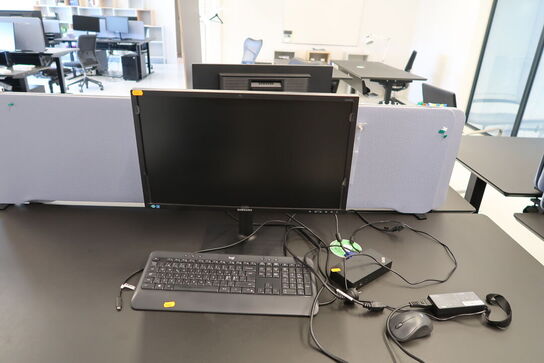 Computerskærm SAMSUNG, dockingstation LENOVO ThinkPad, tastatur, mus