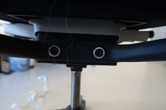 Kontorstol VITRA ID Mesh af Antonio Citterio