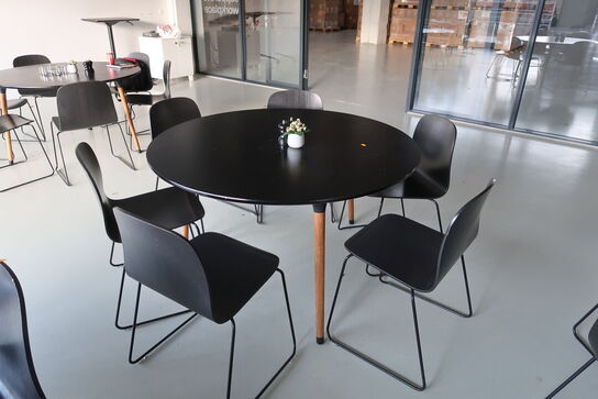 Mødebord med 6 stk. mødestole