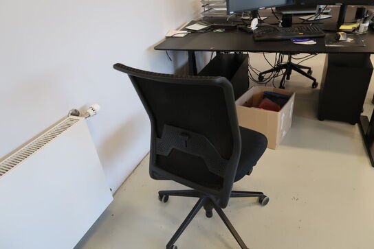 Kontorstol VITRA ID Mesh af Antonio Citterio