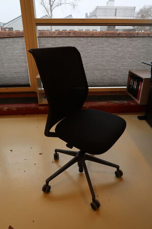 Kontorstol VITRA ID Mesh af Antonio Citterio