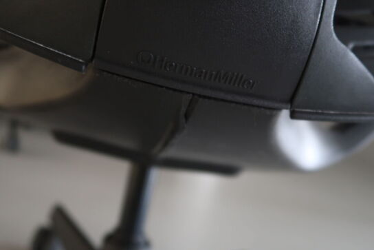 Kontorstol HERMAN MILLER Mirra 2