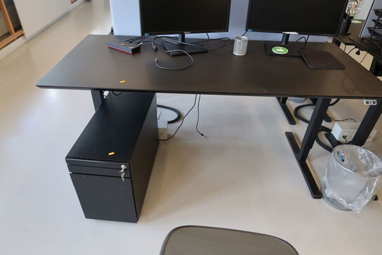 El. hæve/sænke skrivebord uden indhold med skuffemodul