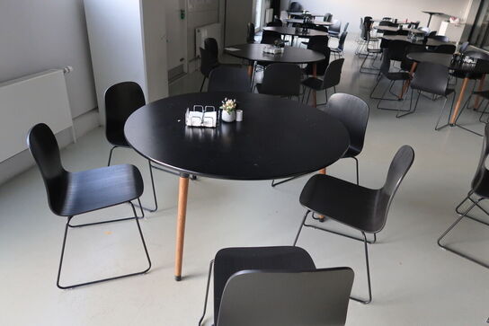 Mødebord med 6 stk. mødestole