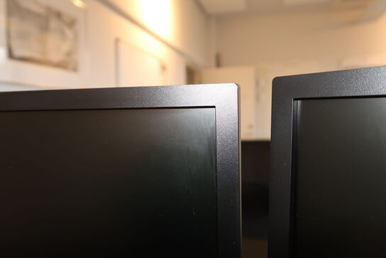 2 stk. computerskærme SAMSUNG S24E450, tastatur, mus