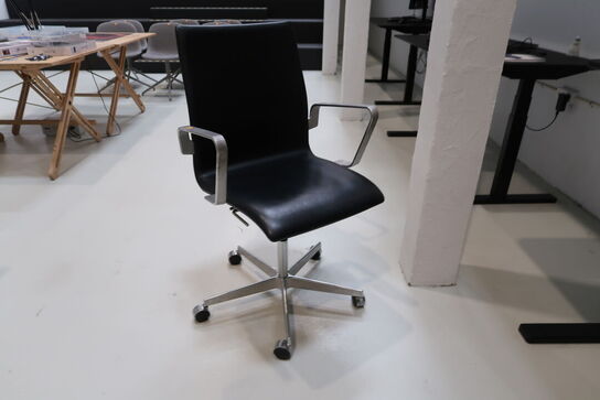 Kontorstol OXFORD lav ryg af Arne Jacobsen