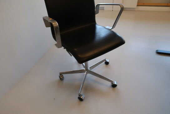 Kontorstol OXFORD lav ryg af Arne Jacobsen