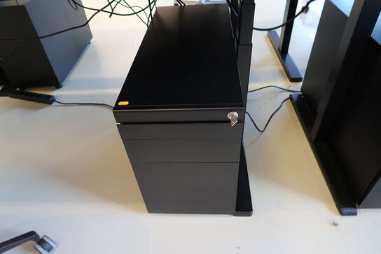 El. hæve/sænke skrivebord PAUSTIAN uden indhold samt skuffemodul