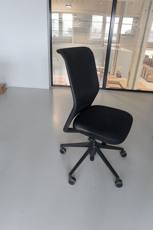 Kontorstol VITRA ID Mesh af Antonio Citterio