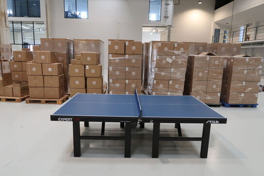 Bordtennisbord STIGA Expert med div. Bat og bolde