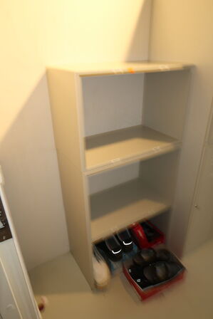 Reolsystem MUUTO Stacked uden indhold