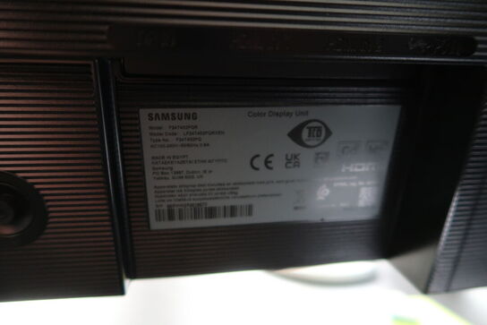 2 stk. computerskærme SAMSUNG F24T452FQR, dockingstation DELL