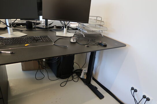 El. hæve/sænke skrivebord PAUSTIAN uden indhold samt skuffemodul