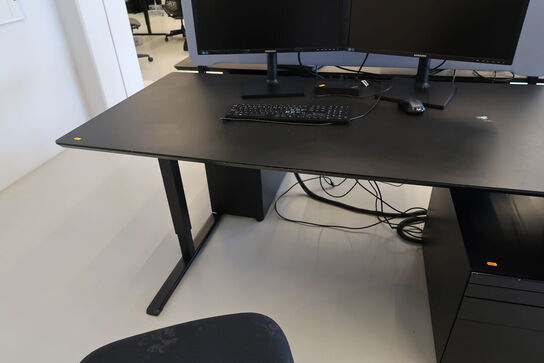 El. hæve/sænke skrivebord uden indhold med skuffemodul