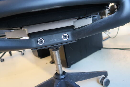 Kontorstol VITRA ID Mesh af Antonio Citterio