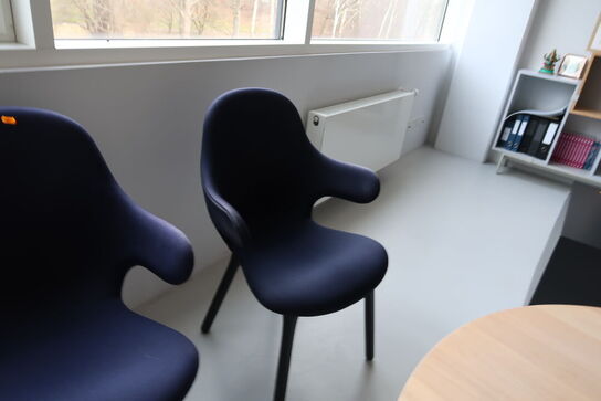 2 stk. mødestole &TRADITION Catch JH1