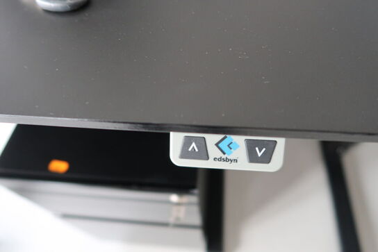 El. hæve/sænke skrivebord uden indhold med skuffemodul