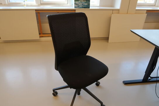 Kontorstol VITRA ID Mesh af Antonio Citterio