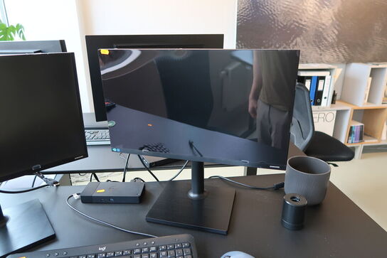 2 stk. computerskærme SAMSUNG F24T450FQR, dockingstation DELL, tastatur, mus