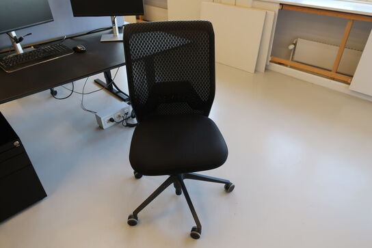 Kontorstol VITRA ID Mesh af Antonio Citterio