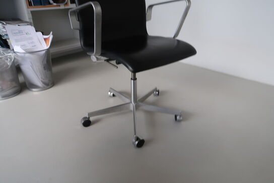 Kontorstol OXFORD lav ryg af Arne Jacobsen