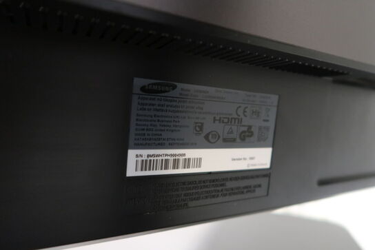 Computerskærm SAMSUNG U28E850R, dockingstation LENOVO Thinkpad, tastatur