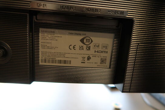 2 stk. computerskærme SAMSUNG F24T452FQR, dockingstation DELL