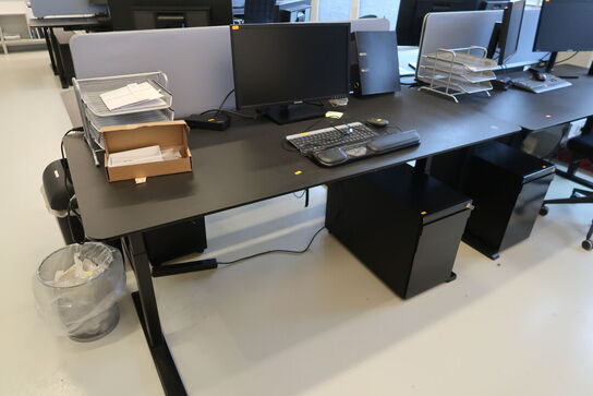 El. hæve/sænke skrivebord uden indhold samt skuffemodul