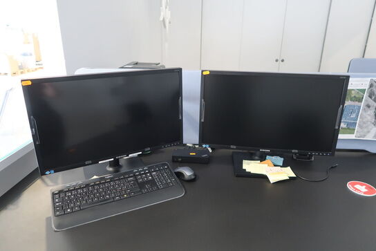 2 stk. computerskærme SAMSUNG S24E450, dockingstation LENOVO Thinkpad, tastatur, mus